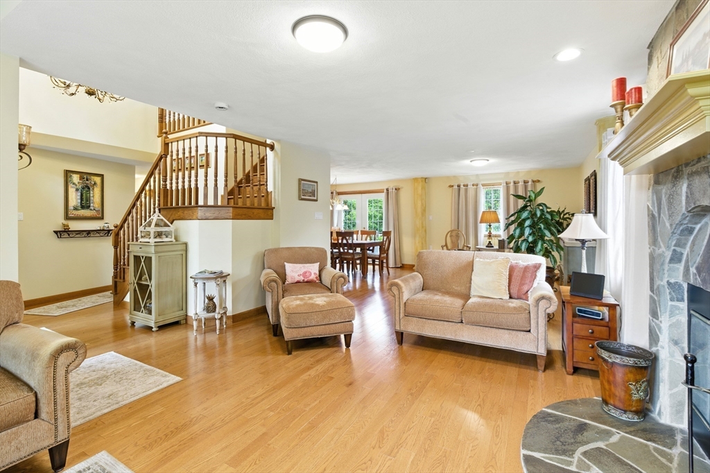11 Applewood Lane