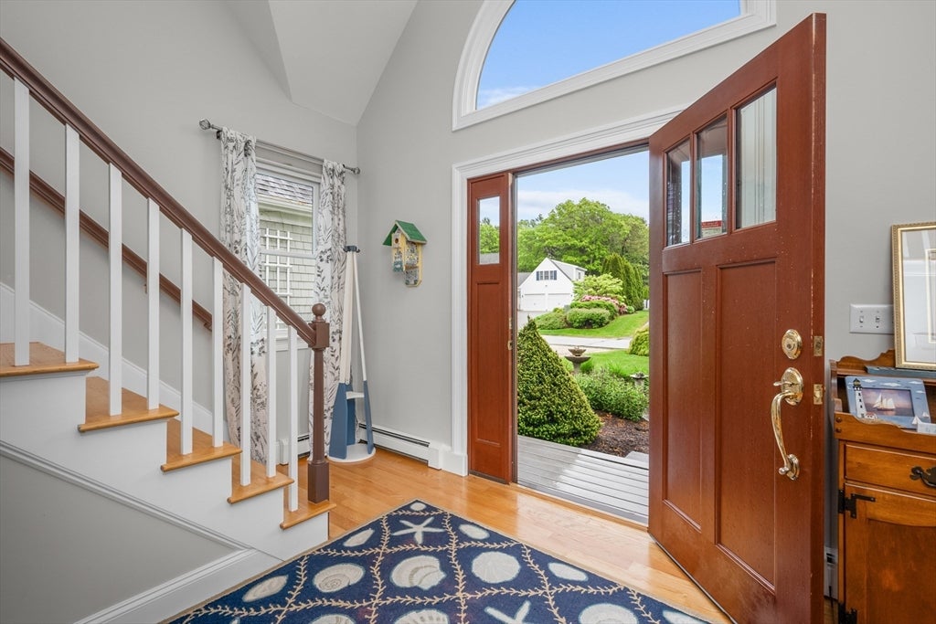 35 Bayshore Dr