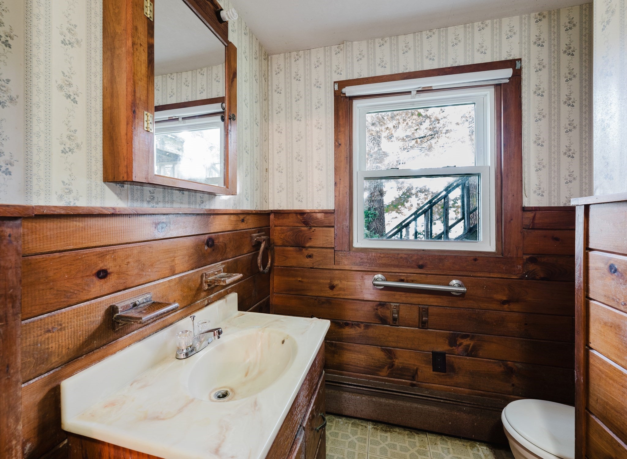 16 Tremont St, Dartmouth, MA, 16 Tremont St, Dartmouth, MA Photo #22