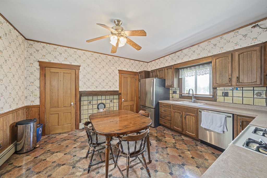147 Quincy Ave