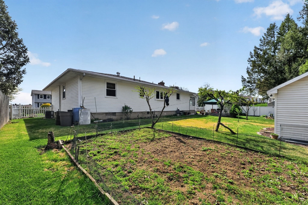 246 Tolpa Cir