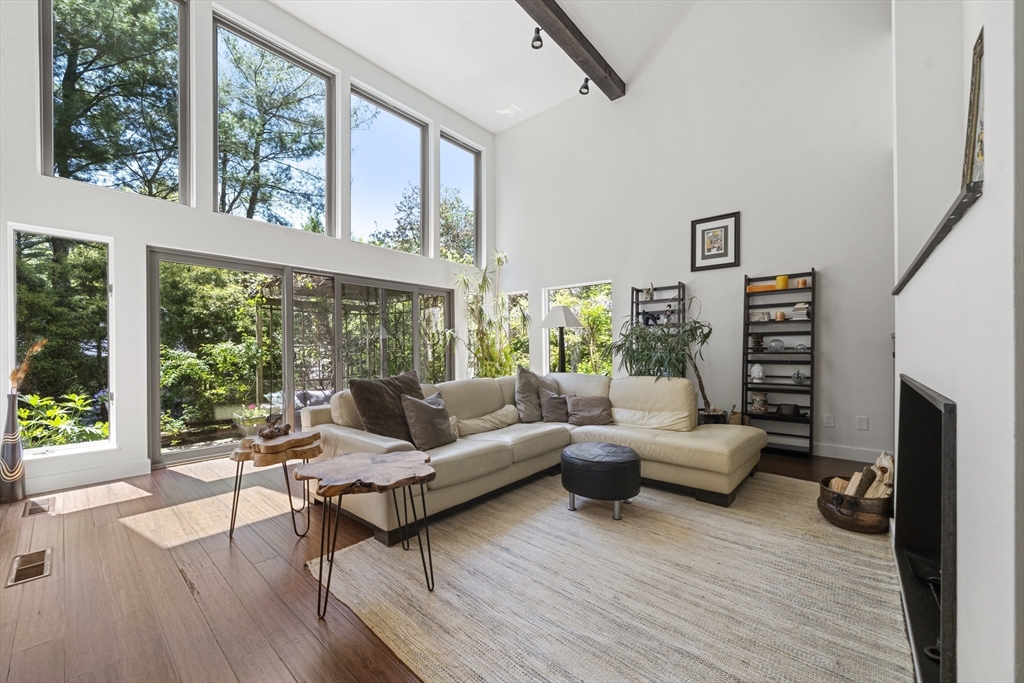 17 Juniper Ln