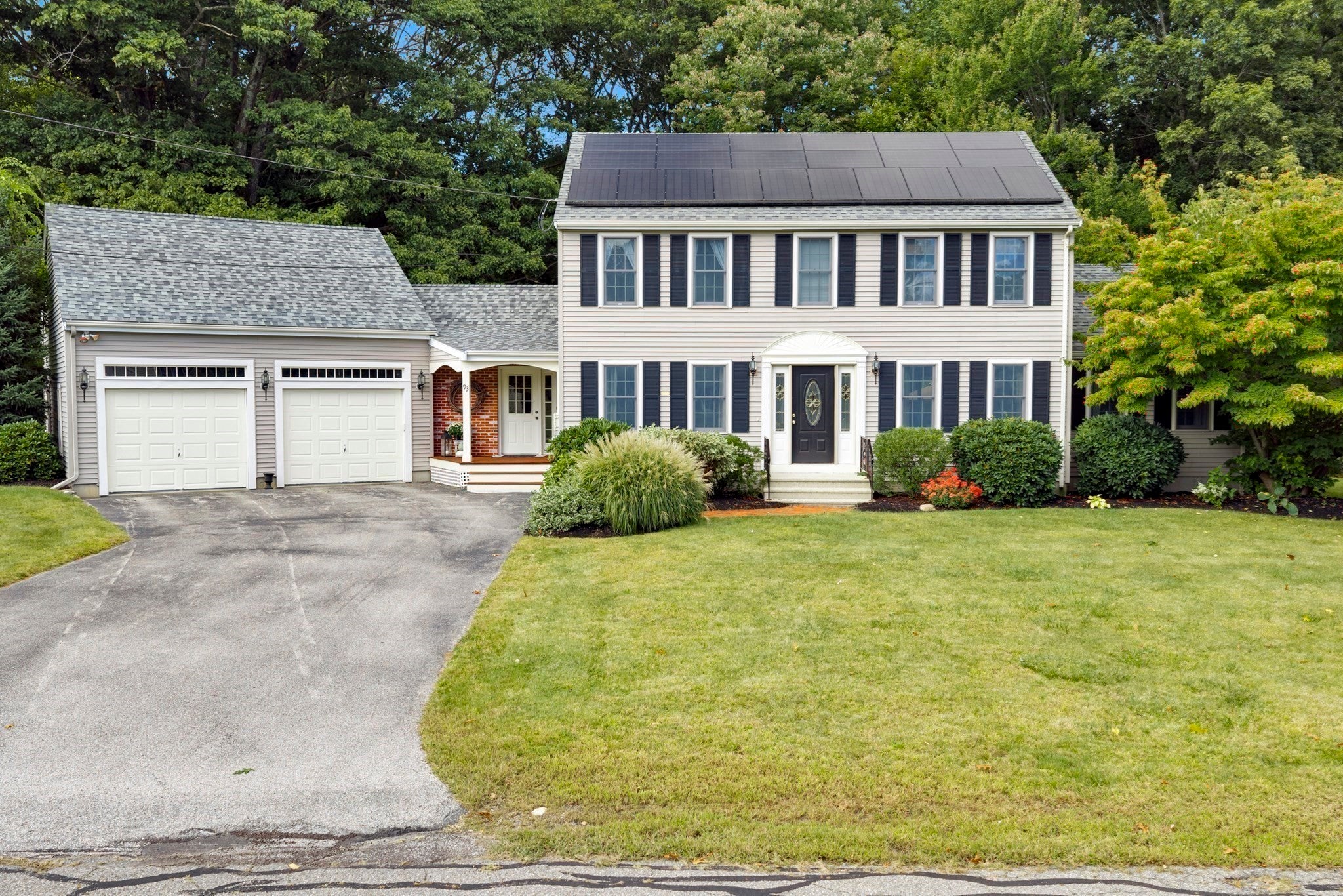 Photo of 93 Mcclellan Rd, Sutton, MA