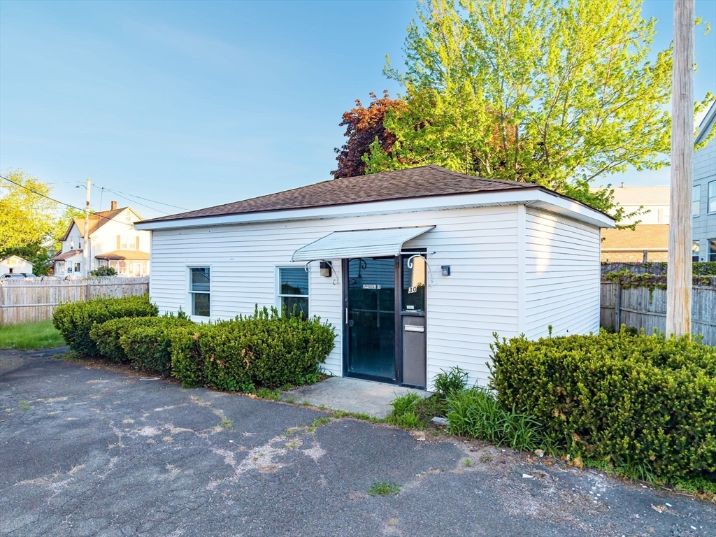 30 Dickinson Street