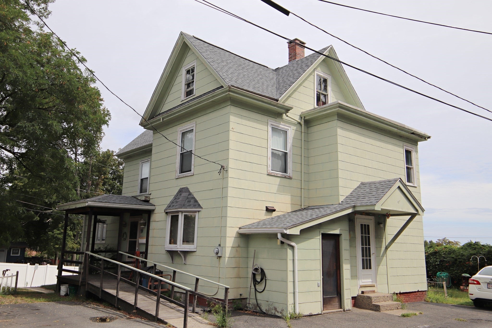 28 Wendell St