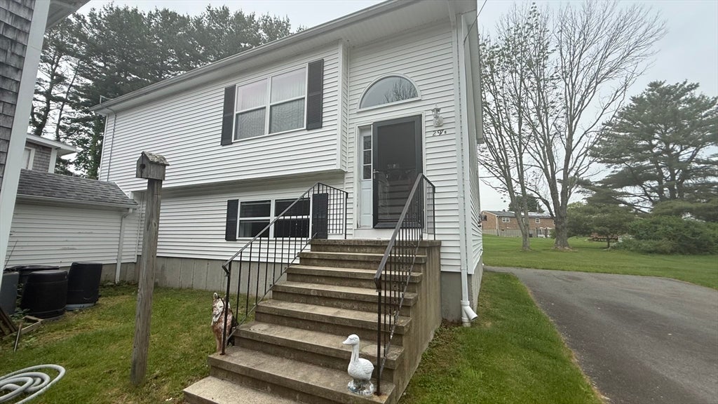 297 Elm St