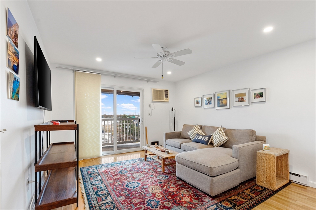 12 Cox Ct PHB