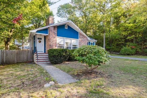16 Norwich St Dedham MA 02026