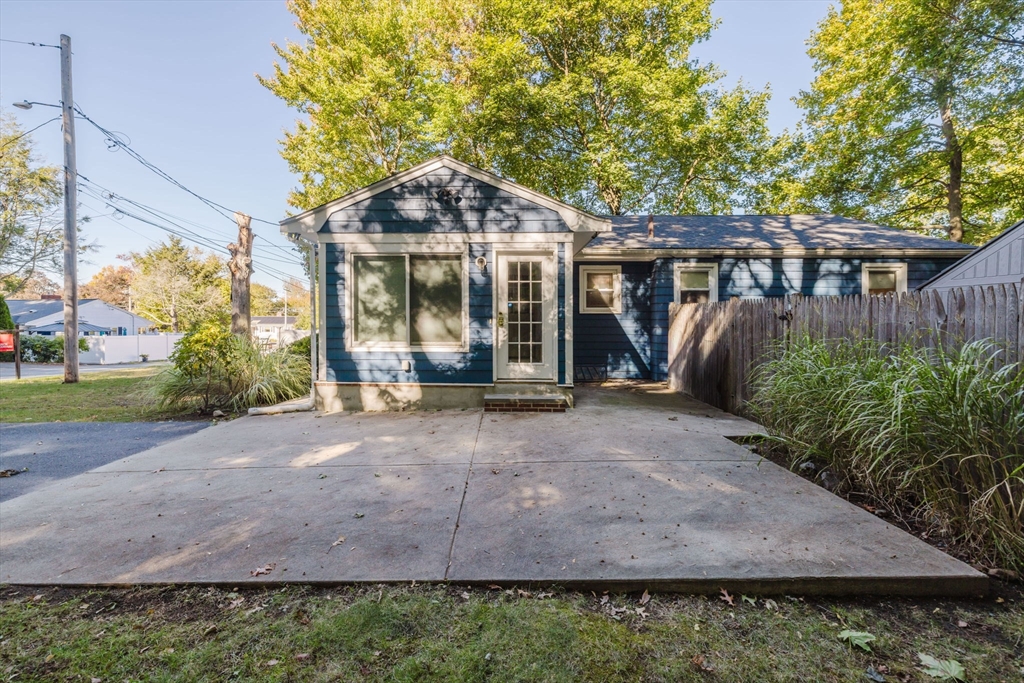 16 Norwich St