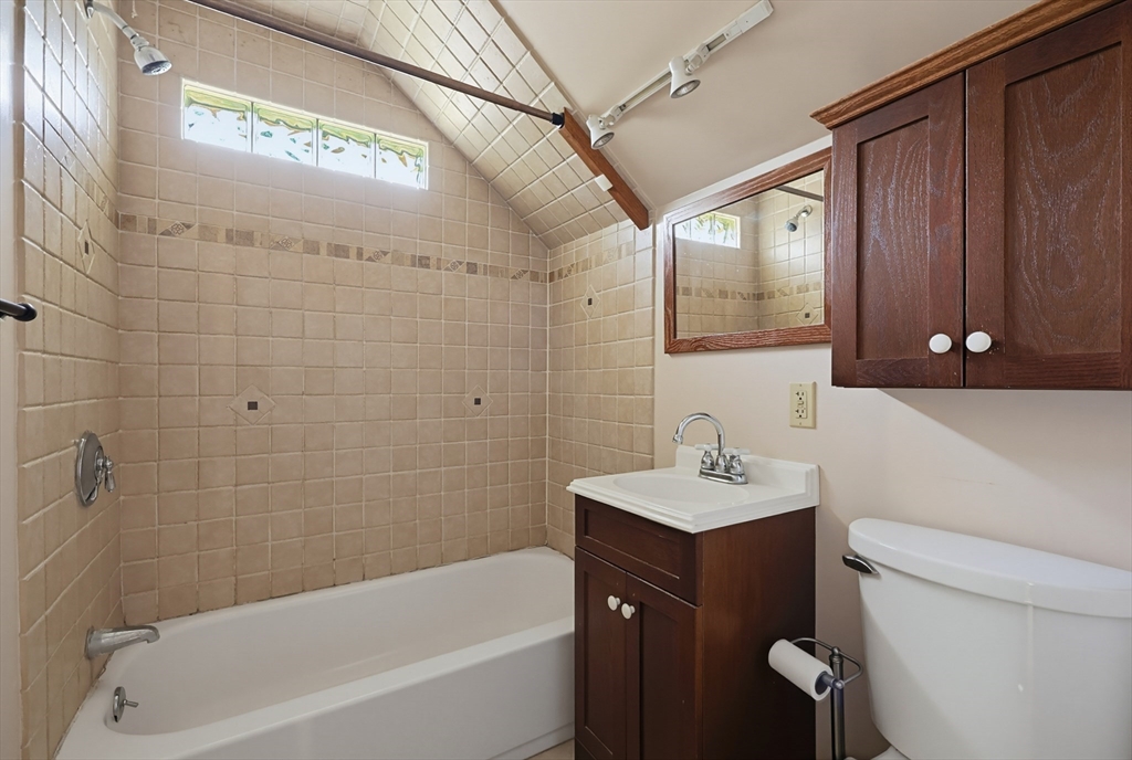 640 Pulaski Blvd, Bellingham, MA, 640 Pulaski Blvd, Bellingham, MA Photo #28
