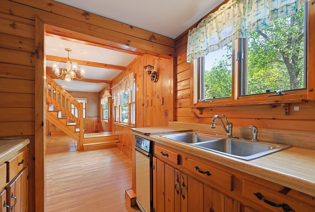 640 Pulaski Blvd, Bellingham, MA, 640 Pulaski Blvd, Bellingham, MA Photo #14