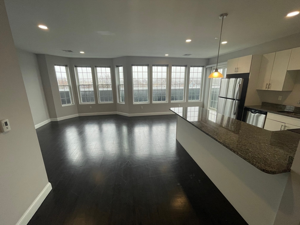 431 River Street 503