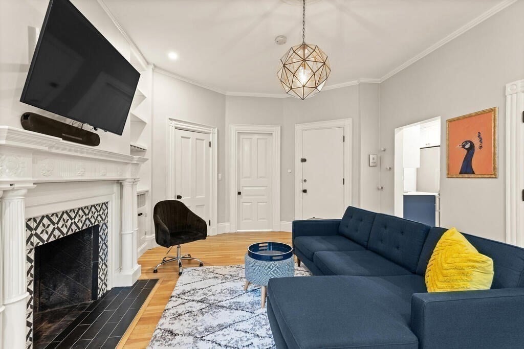 473 Beacon St #5, Boston, MA, 473 Beacon St #5, Boston, MA Photo #2