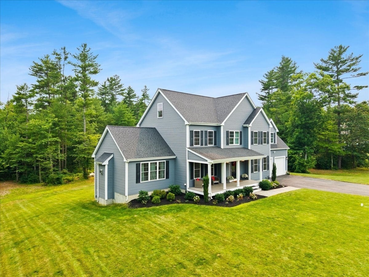 8 Paddock Cir