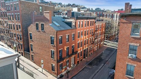 Photo of 4 Phillips St #3, Boston, MA 02114 (MLS # 73481605)