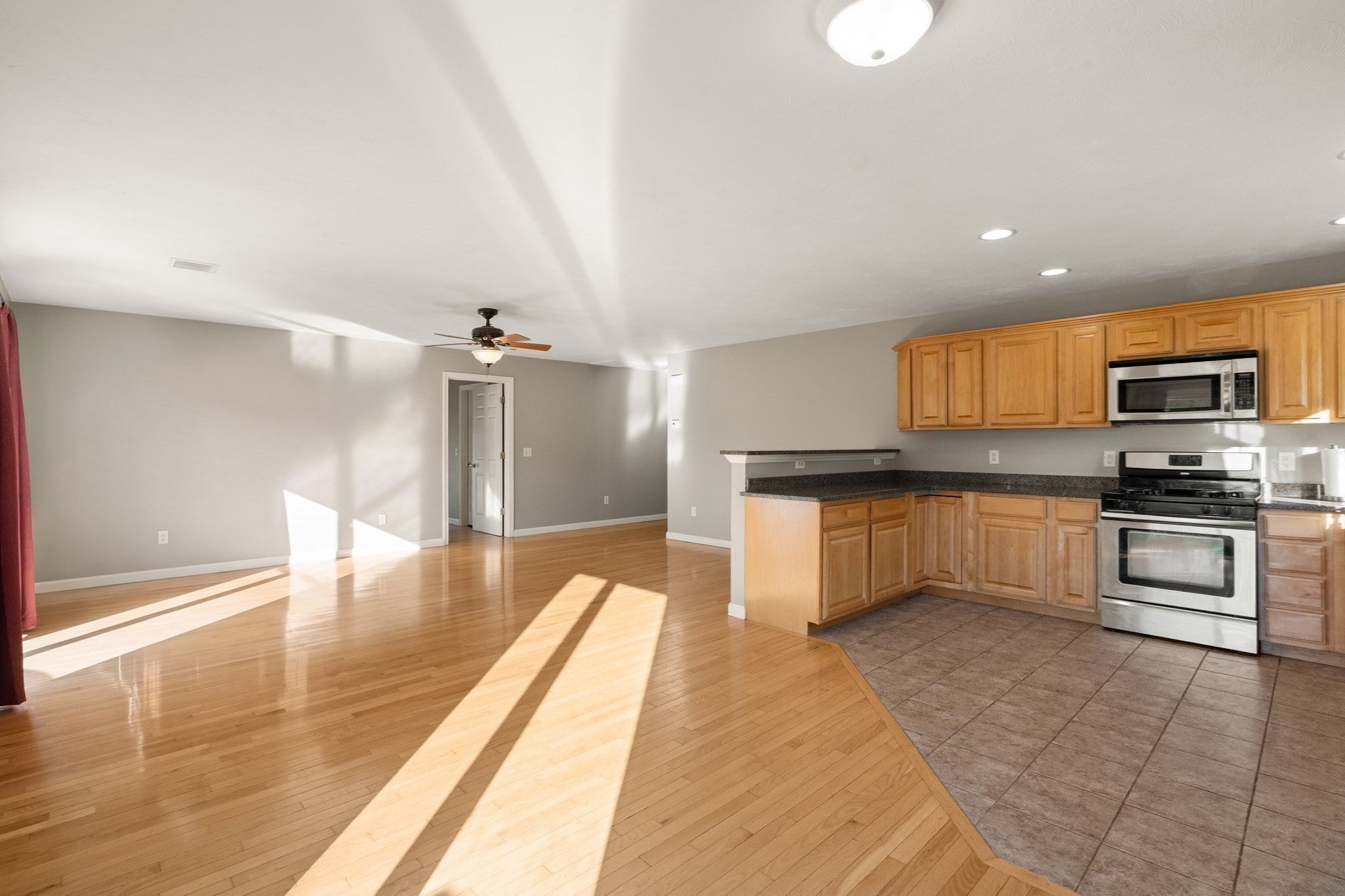 3076 Hunters Hill Dr, Dighton, MA, 3076 Hunters Hill Dr, Dighton, MA Photo #19