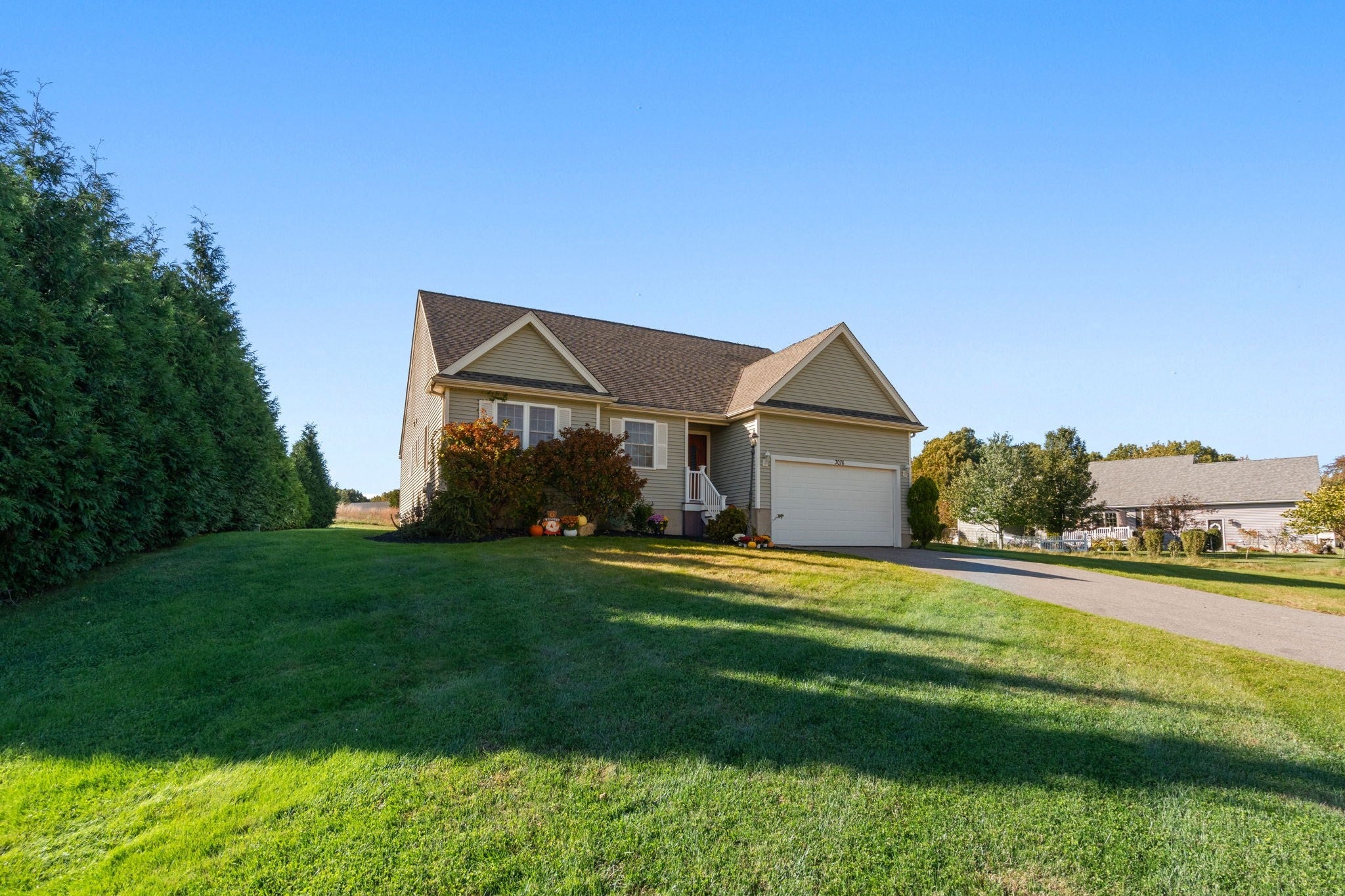 3076 Hunters Hill Dr, Dighton, MA, 3076 Hunters Hill Dr, Dighton, MA Photo #2