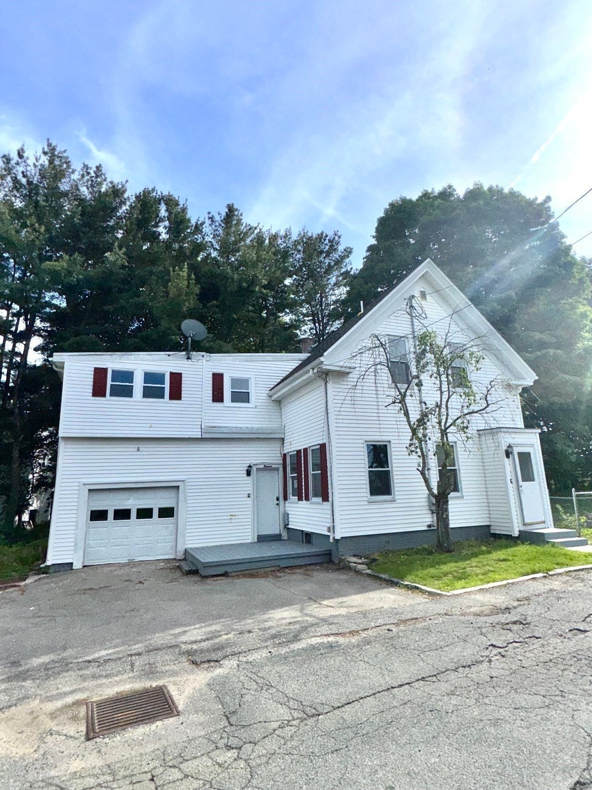 14 Elm Ave