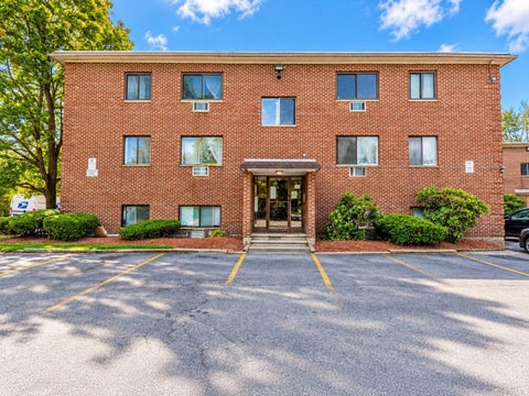 Photo of 12 Kendall Ave #17, Framingham, MA 01702 (MLS # 73582595)