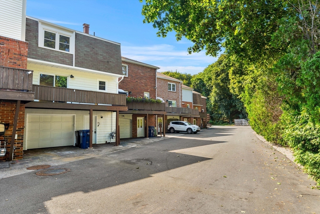 6 Loring Hills Ave D3