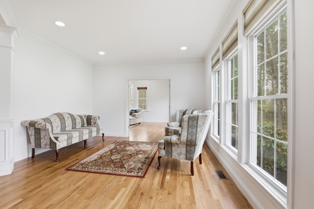 65 Canterbury Hill Rd