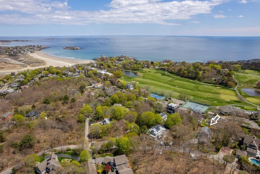 Photo of 4 Graystone Road, Gloucester, MA