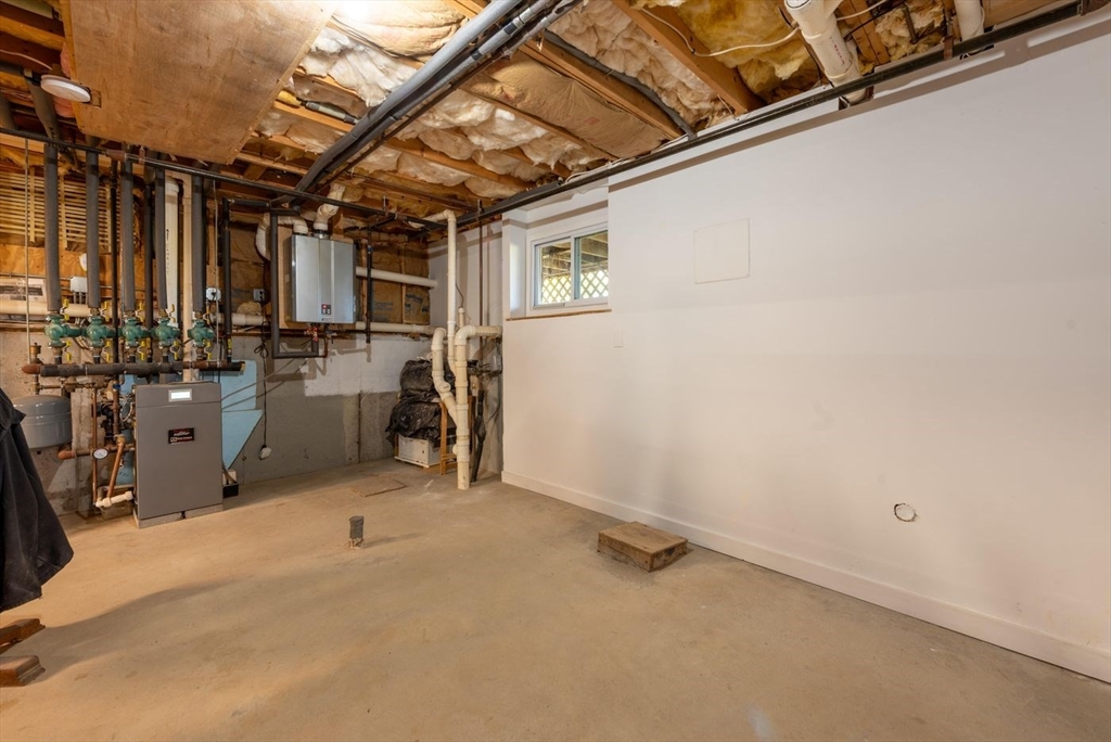 4 Graystone Road, Gloucester, MA Photo #27
