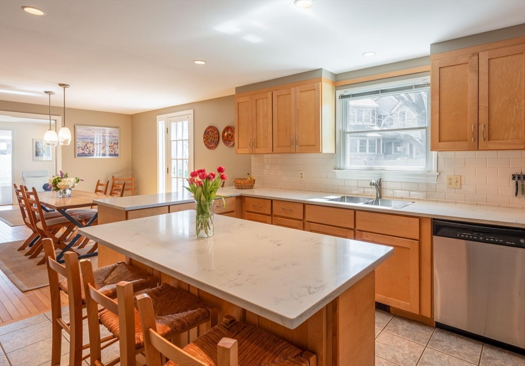 4 Graystone Road, Gloucester, MA Photo #15