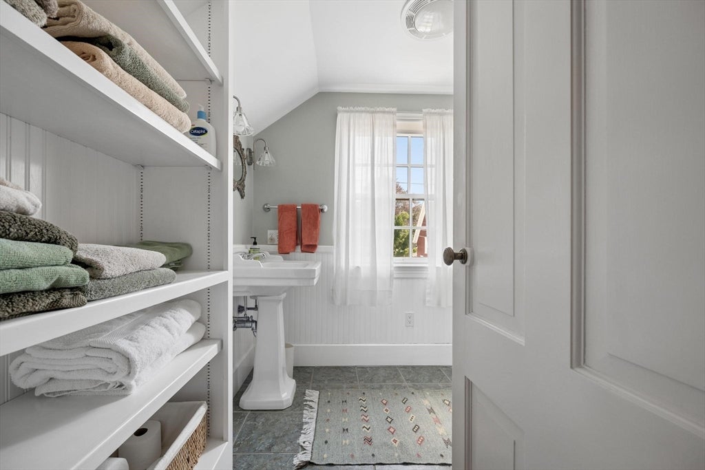 11 Prospect St, Dartmouth, MA, 11 Prospect St, Dartmouth, MA Photo #21
