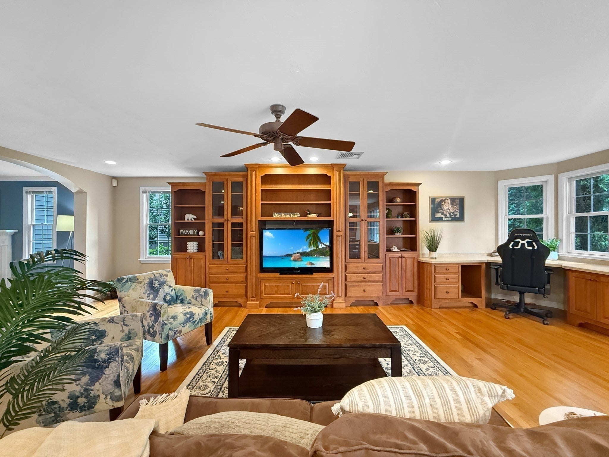 5 Swan Circle