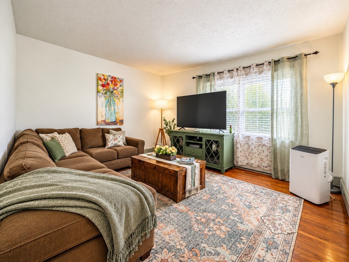33 Coburn Ave, Worcester, MA Photo #5