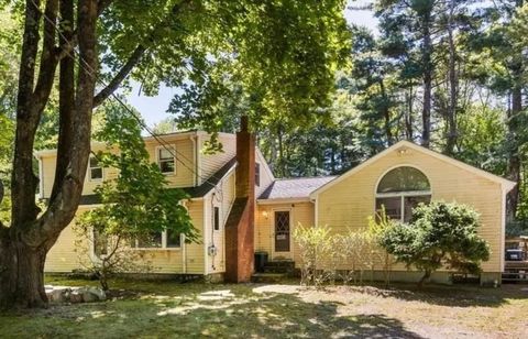 Photo of 627 First Parish Rd, Scituate, MA 02066 (MLS # 73473876)