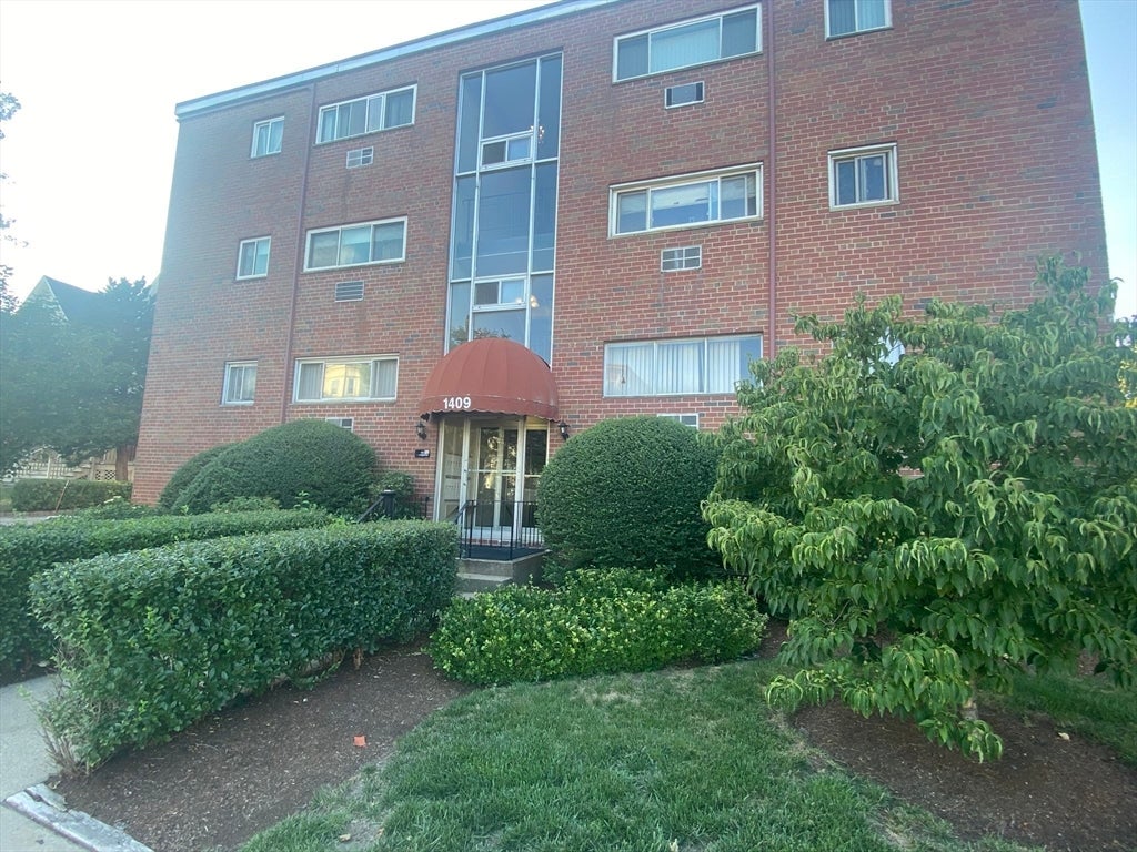 1409 River St #7, Boston, MA Photo #22