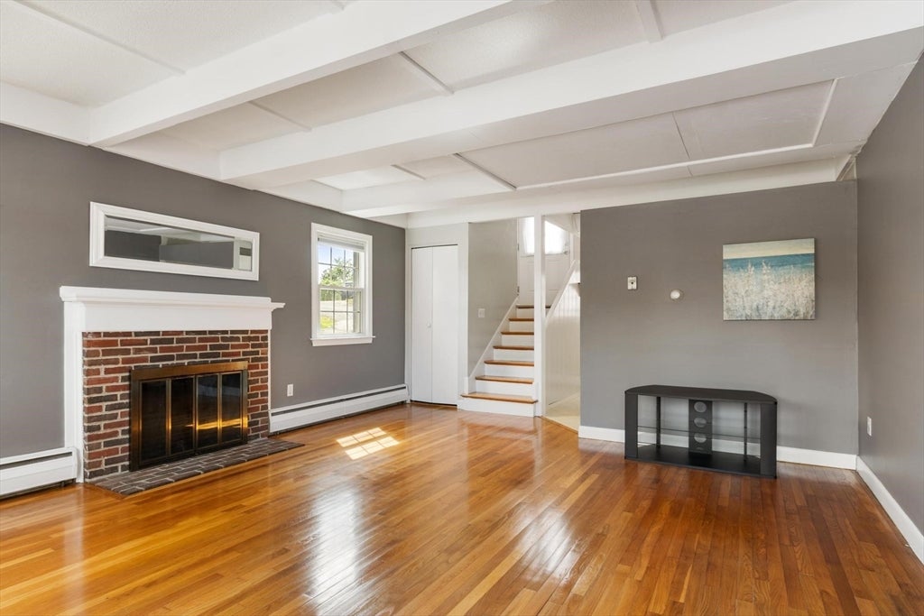 274 Main St 1A