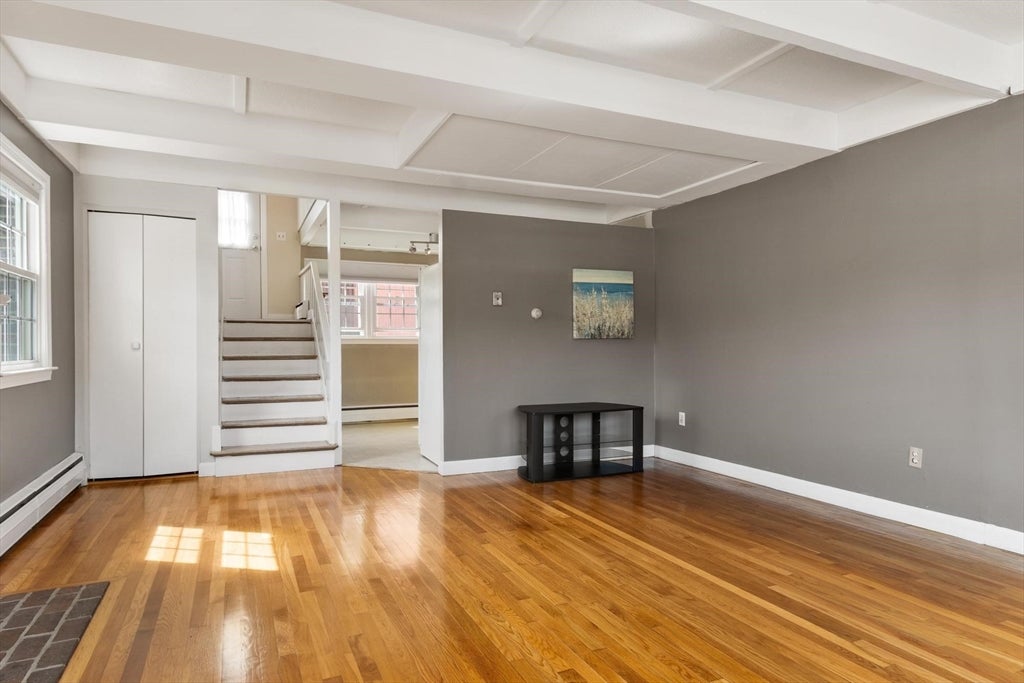 274 Main St 1A