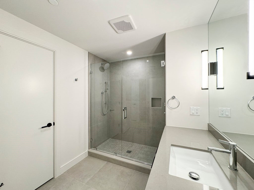 1 Nevins Hill Way #406, Boston, MA Photo #22