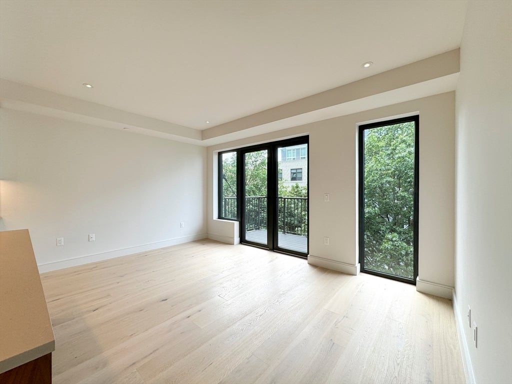 1 Nevins Hill Way #406, Boston, MA Photo #12
