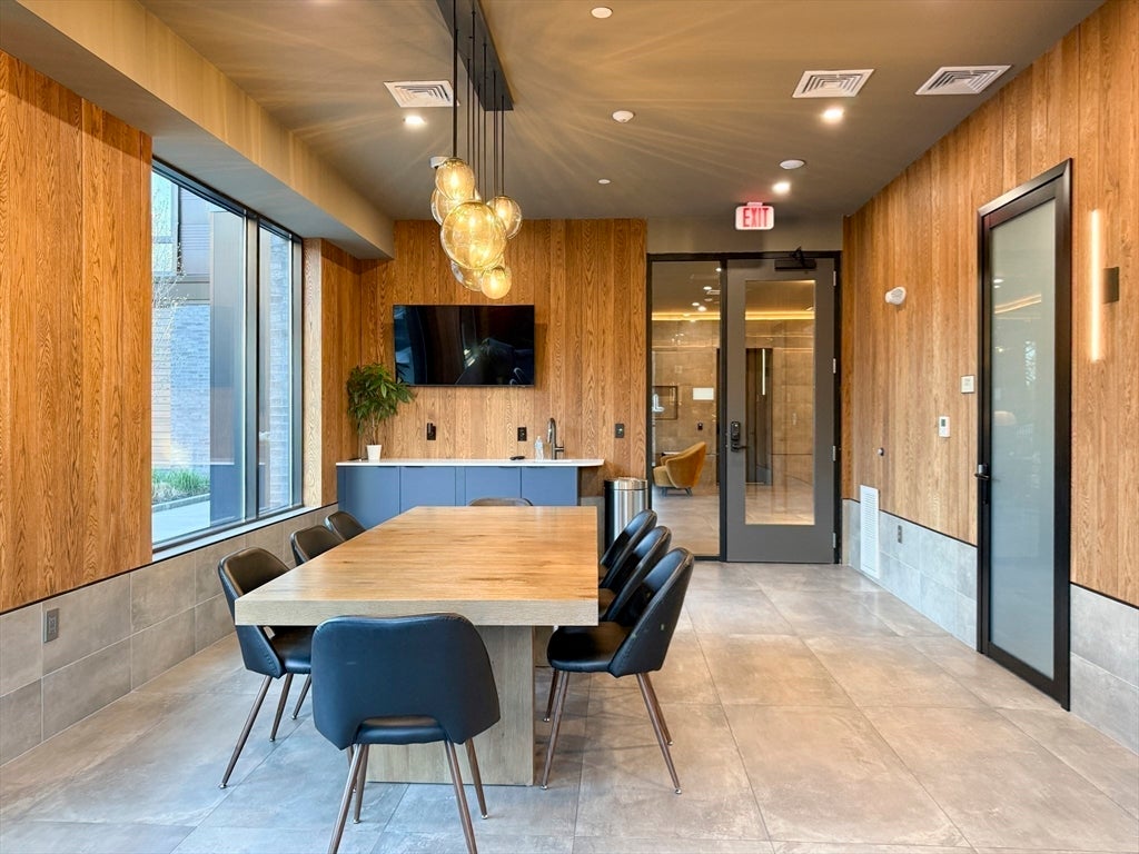 1 Nevins Hill Way #406, Boston, MA Photo #31