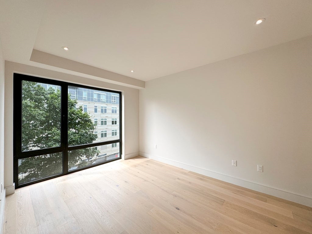 1 Nevins Hill Way #406, Boston, MA Photo #16