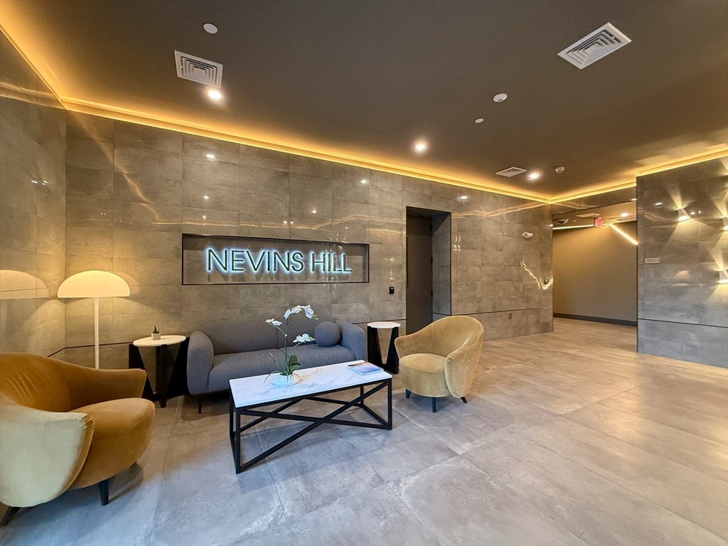 1 Nevins Hill Way #406, Boston, MA Photo #7