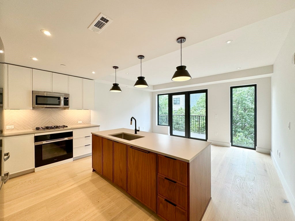 1 Nevins Hill Way #406, Boston, MA Photo #2