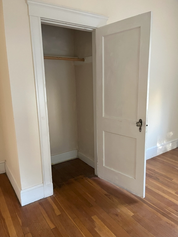 Arlington, Massachusetts 02474, United States, 2 Bedrooms Bedrooms, ,1 BathroomBathrooms,Residential,Contingent,121357