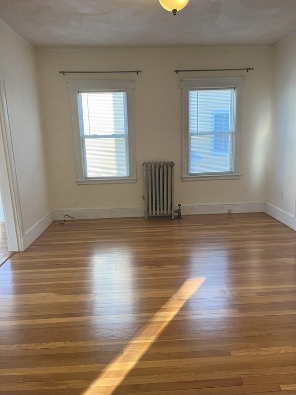 Arlington, Massachusetts 02474, United States, 2 Bedrooms Bedrooms, ,1 BathroomBathrooms,Residential,Contingent,121357