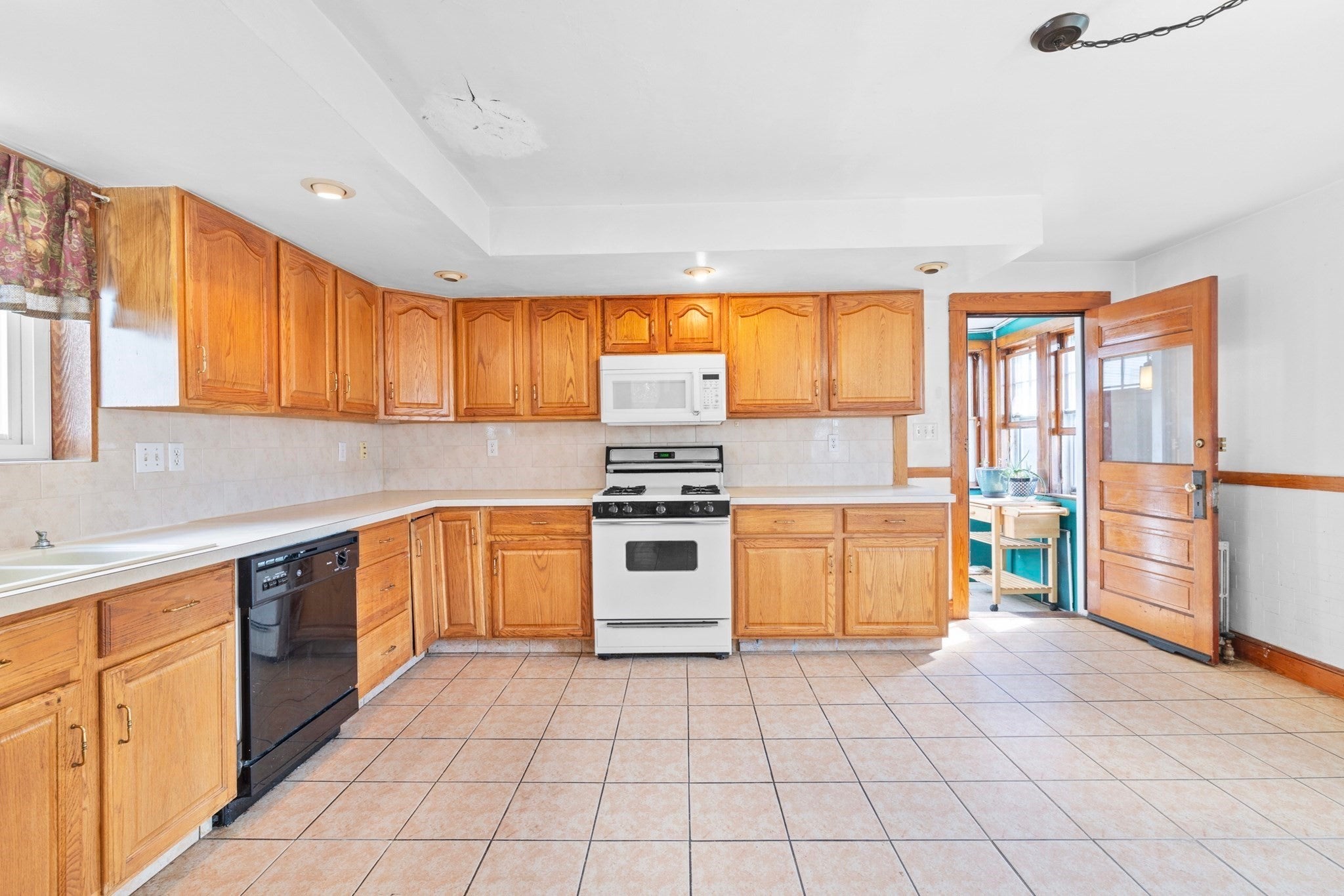 12 Shepard St, Boston MA 02135