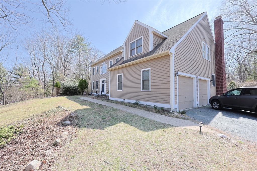 107 Mill St