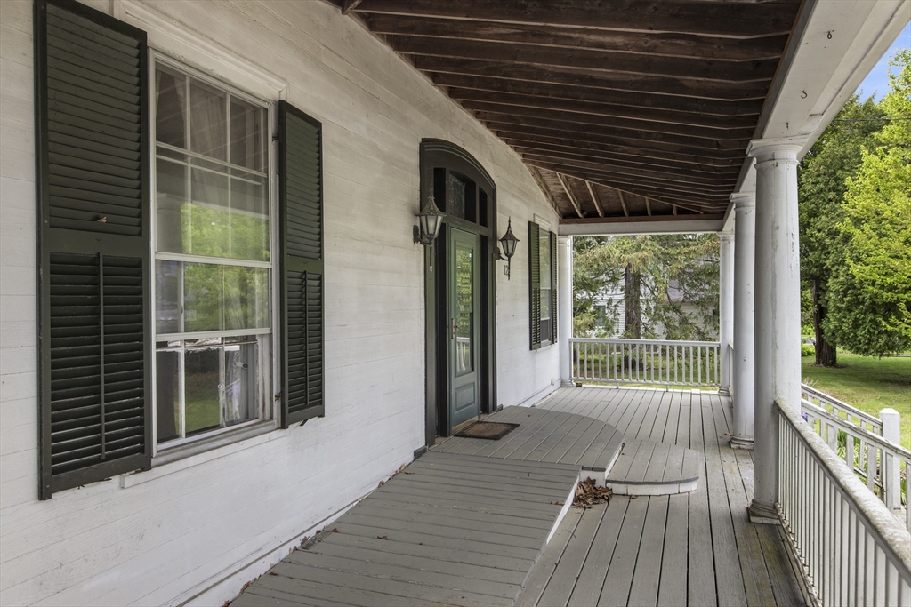 121 Main St
