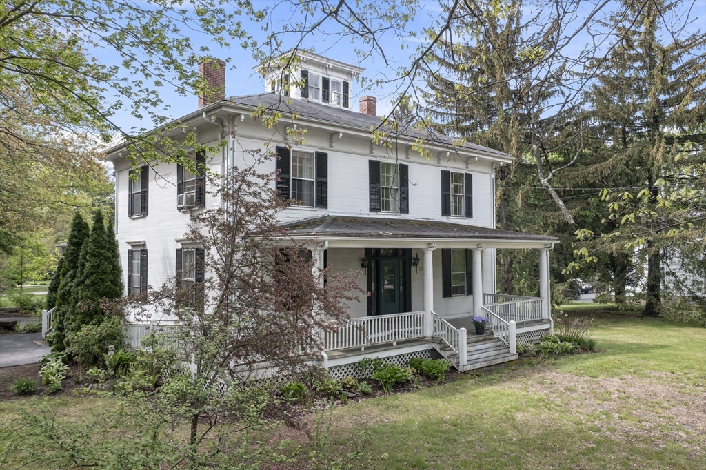 121 Main St