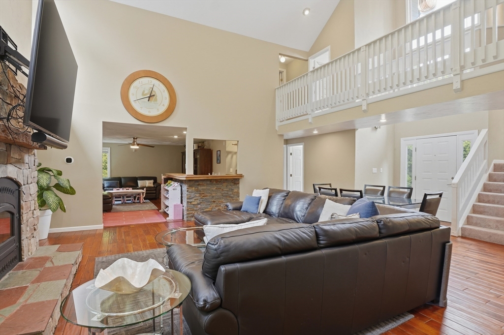 176 Cashman Hill Rd