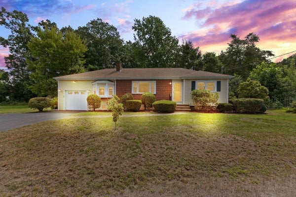 58 HARLAN CIR, BROCKTON, MA 02301 - Image 7c75b461edfdfd8eb0354a55c22d5b4f/1984922712