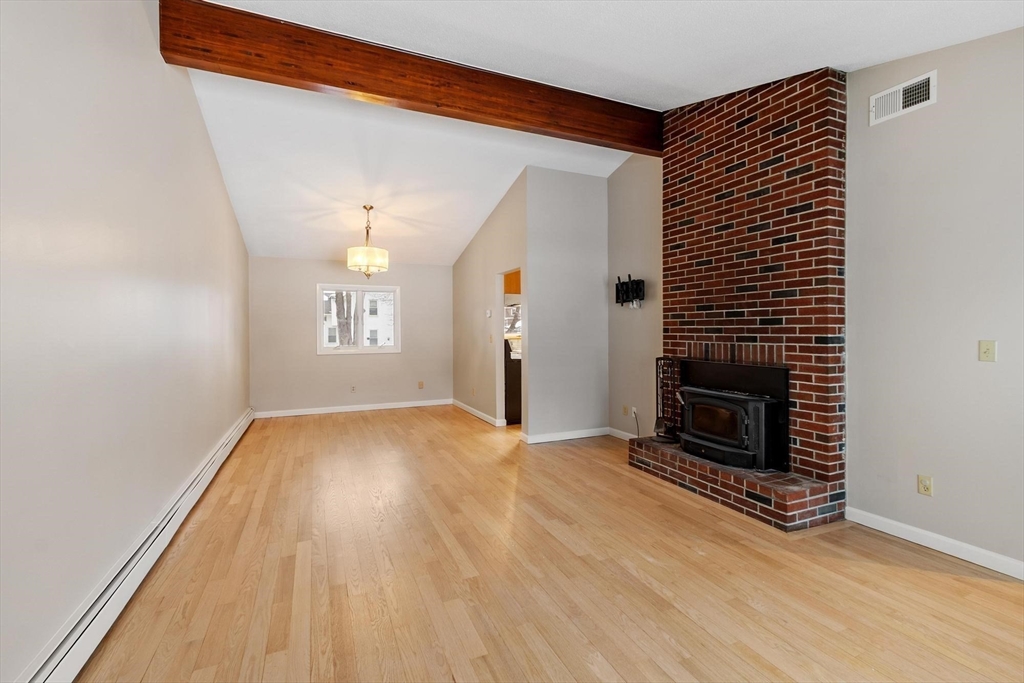 101 Elmcrest  Road 101